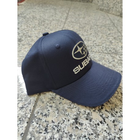 Seitenansicht der Subaru Cap – Dunkelblau, sportlich, aus Baumwolle