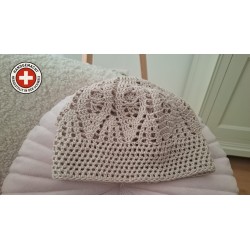 Häkelmütze aus Baumwolle handgefertigt in den Schweizer Alpen
