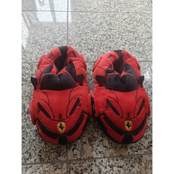 Rote Sportwagen Plüsch-Hausschuhe Rennauto-Finkli